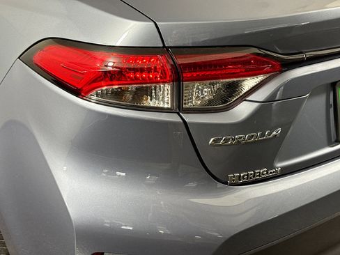 Used 2024 Toyota Corolla LE FWD image 35