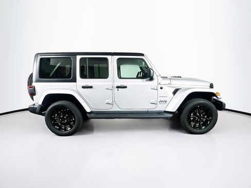 Used 2023 Jeep Wrangler Unlimited Sahara w/ Cold Weather Group AWD/4WD image 10