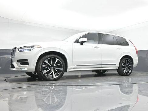 Used 2024 Volvo XC90 B6 Ultimate w/ Protection Package AWD/4WD image 13