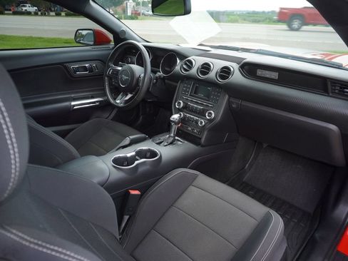 Used 2016 Ford Mustang Coupe w/ Equipment Group 051A RWD image 22