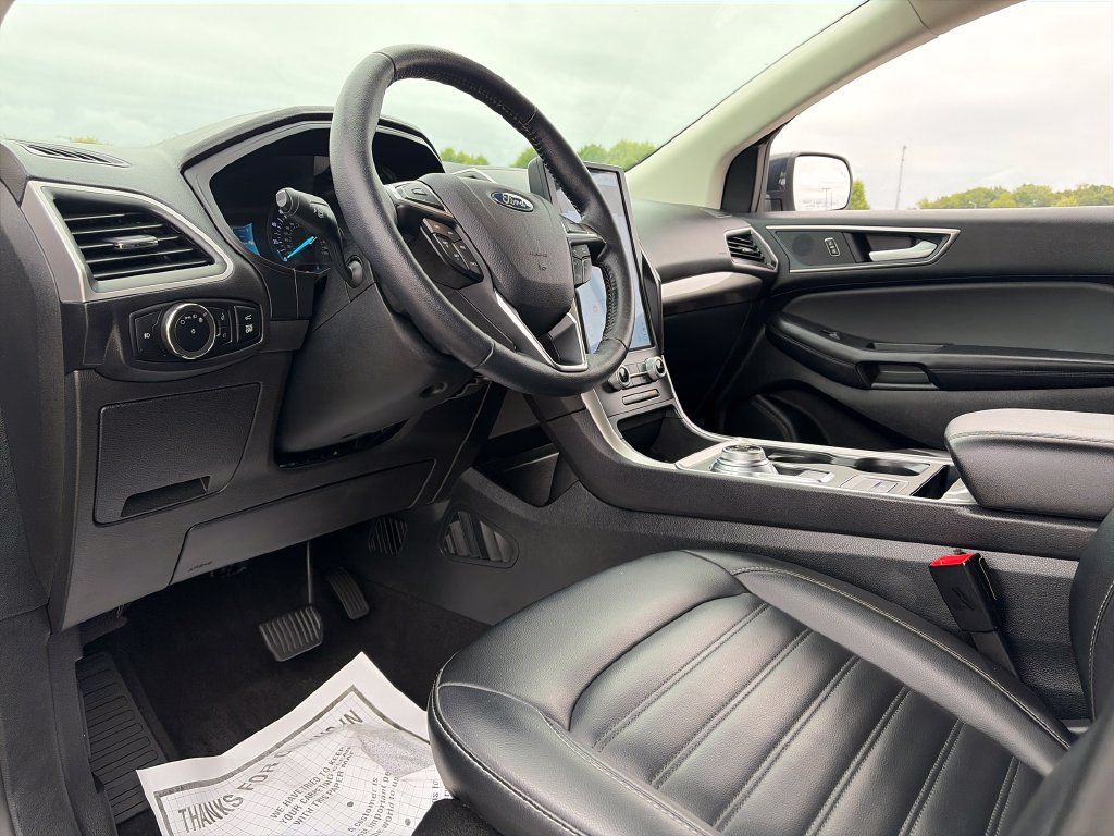 Used 2024 Ford Edge SEL w/ Convenience Package AWD/4WD image 14