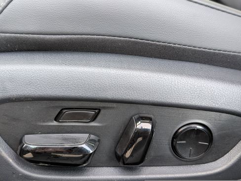 New 2025 Lexus ES 350 Ultra Luxury image 21