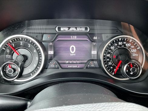 Used 2021 RAM 1500 Laramie AWD/4WD image 23