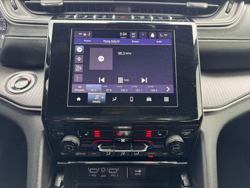 Used 2024 Jeep Grand Cherokee Altitude image 20