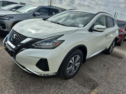 Used 2022 Nissan Murano S AWD/4WD image 2