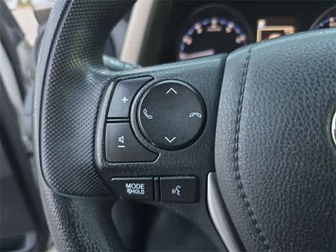 Used 2017 Toyota RAV4 LE image 24