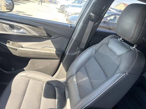 Used 2023 Chevrolet TrailBlazer RS w/ Sun and Liftgate Package image 21