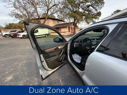 Used 2022 Jaguar F-PACE S image 28