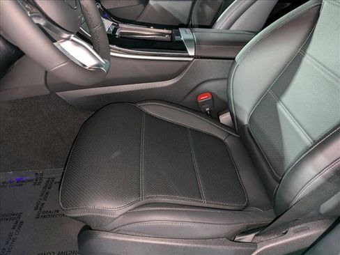 New 2026 Mercedes-Benz GLC 300 image 4