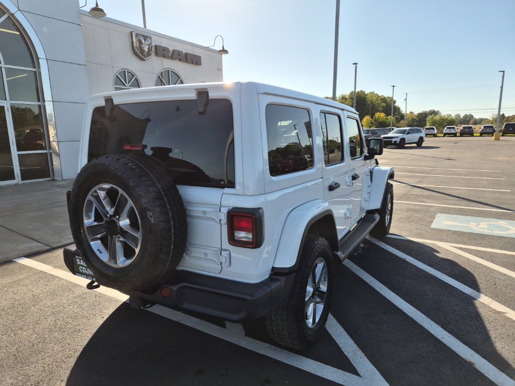 Used 2020 Jeep Wrangler Unlimited Sahara w/ Cold Weather Group AWD/4WD image 4