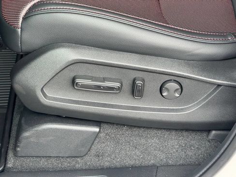 New 2026 Honda Pilot Black Edition image 12
