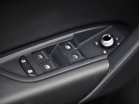 Used 2022 Audi Q5 2.0T Premium image 16