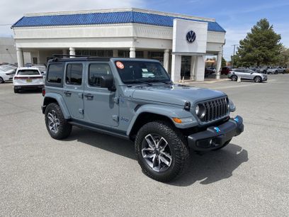 Used 2024 Jeep Wrangler Unlimited w/ Technology Group