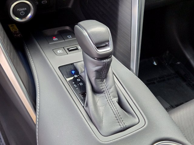 Used 2024 Toyota Venza Limited AWD/4WD image 33