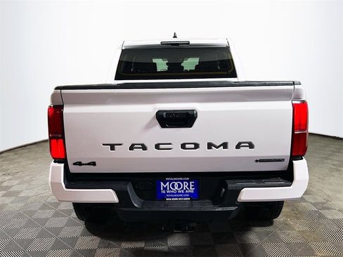 Certified 2024 Toyota Tacoma TRD Off-Road image 7