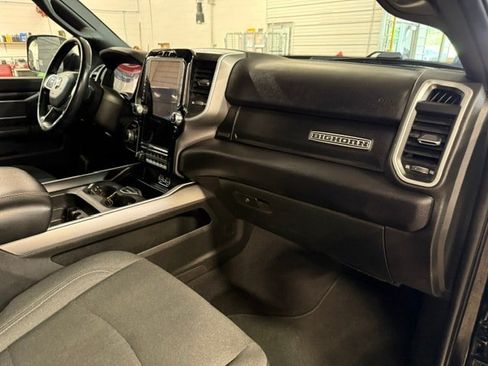 Used 2022 RAM 2500 Big Horn w/ Level C Equiment Group AWD/4WD image 9