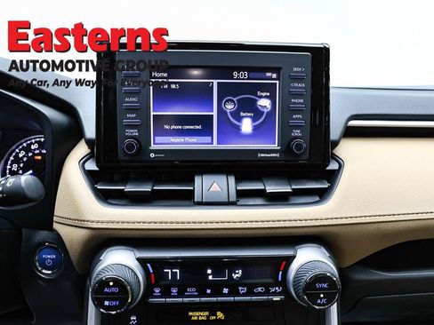 Used 2022 Toyota RAV4 XLE AWD/4WD image 12