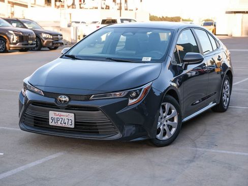 Certified 2024 Toyota Corolla LE FWD image 1