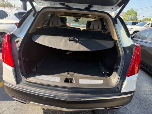 Used 2017 Cadillac XT5 Platinum w/ Driver Assist Package AWD/4WD image 20