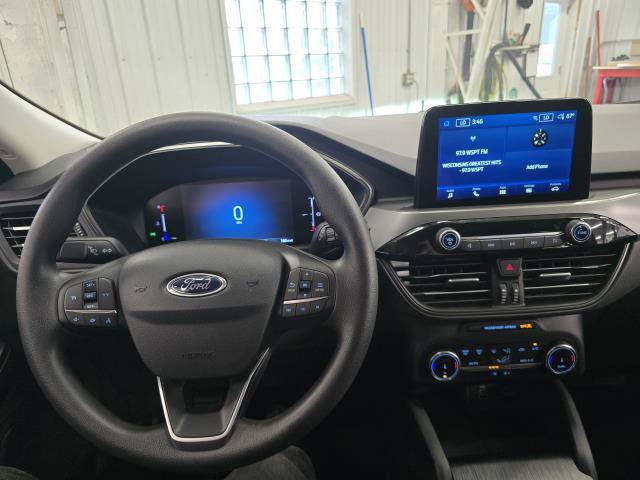 Used 2025 Ford Escape Active AWD/4WD image 14