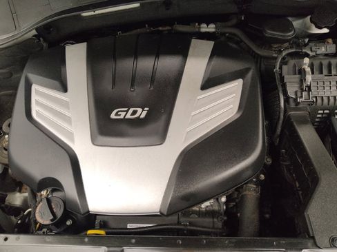 Used 2014 Hyundai Santa Fe GLS image 30