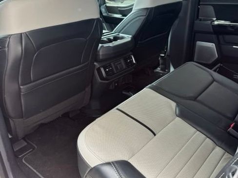 Used 2023 Ford F150 Lightning Platinum AWD/4WD image 4