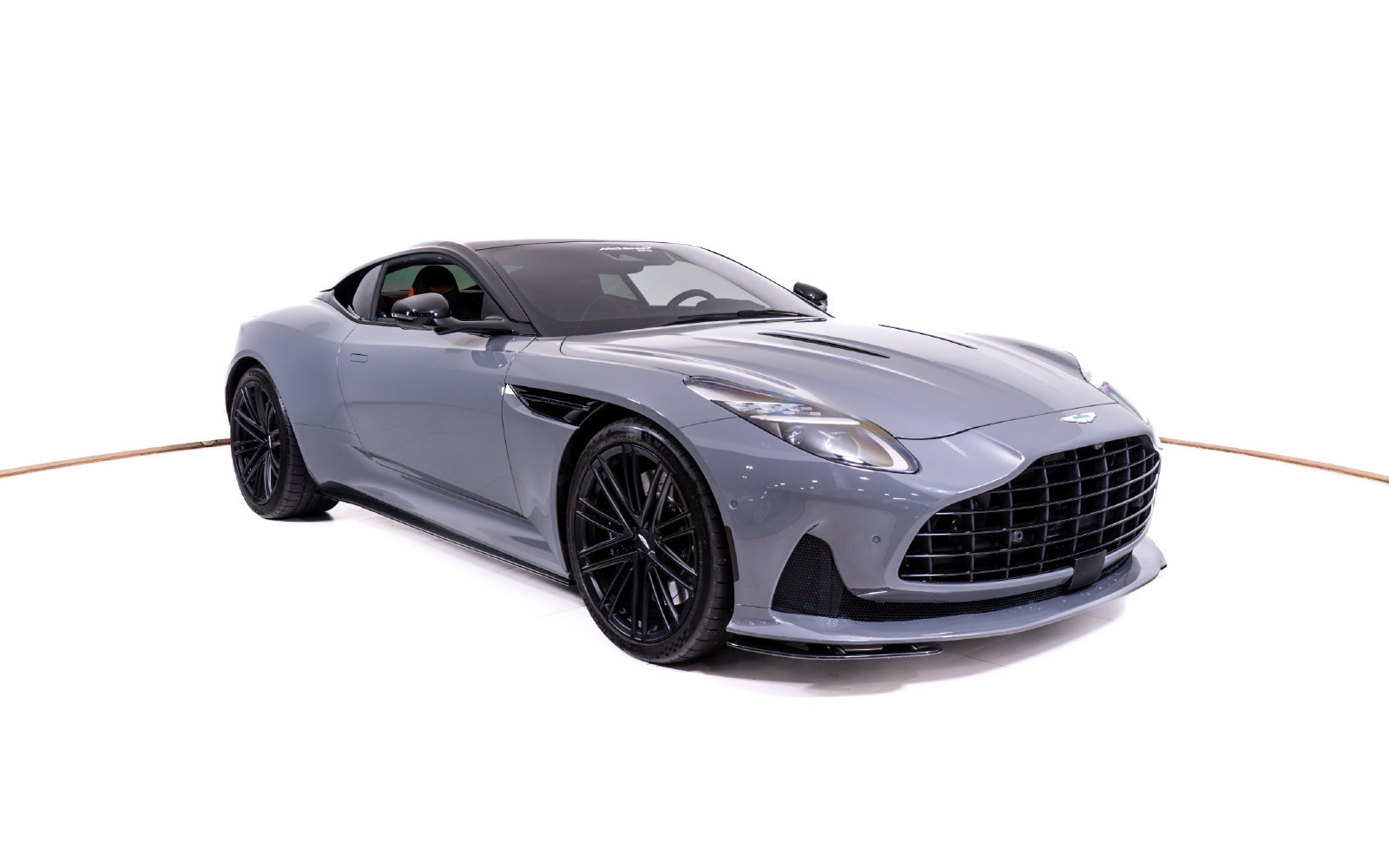 Used 2025 Aston Martin DB12 Coupe RWD image 7