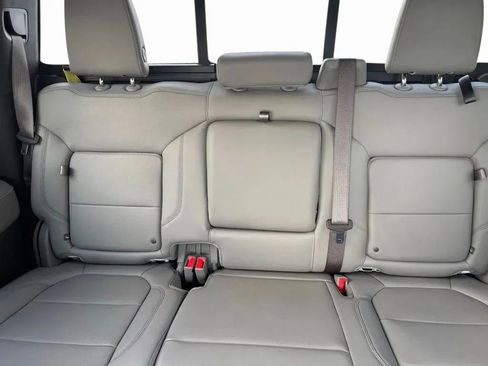 Used 2021 GMC Sierra 1500 SLT w/ SLT Premium Plus Package image 18