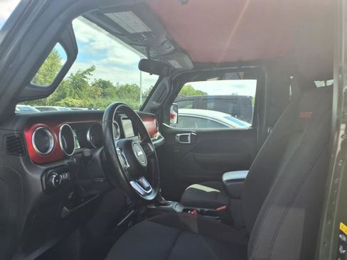 Used 2021 Jeep Wrangler Unlimited Rubicon w/ Xtreme Recon 35" Tire Package image 7