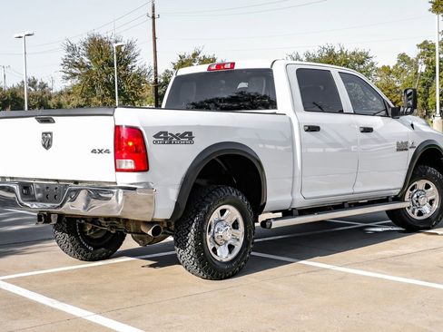 Used 2018 RAM 2500 Tradesman w/ Chrome Appearance Group image 13