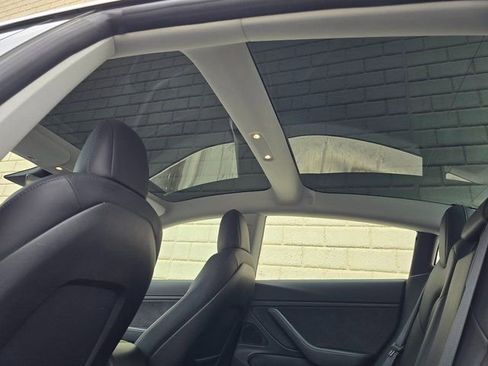 Used 2018 Tesla Model 3 Long Range image 35