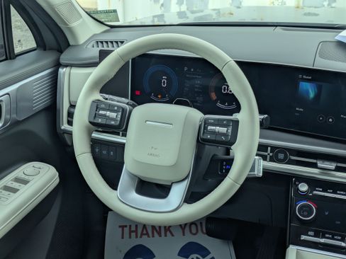 Used 2024 Hyundai Santa Fe SEL FWD image 19