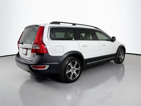 Used 2013 Volvo XC70 T6 image 6