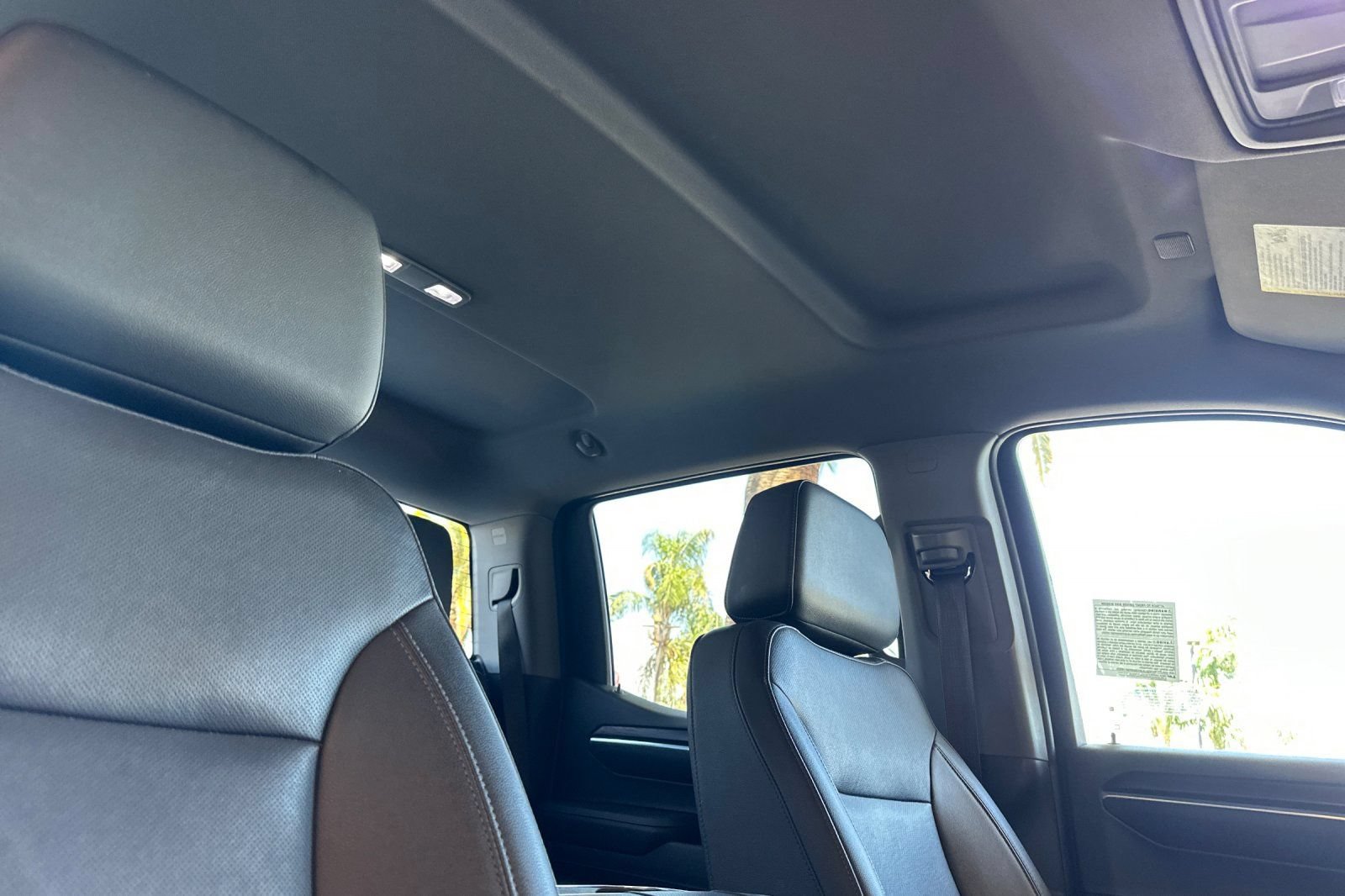 Used 2023 GMC Sierra 1500 SLT w/ SLT Premium Package RWD image 17