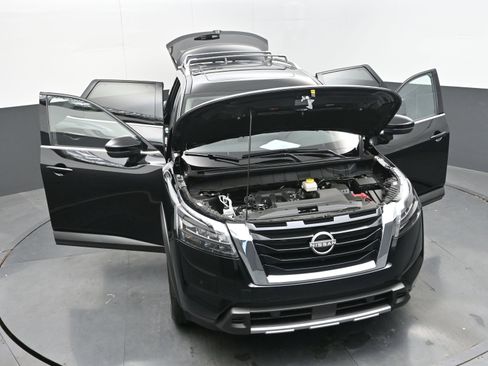 Used 2025 Nissan Pathfinder SL w/ SL Premium Package image 37