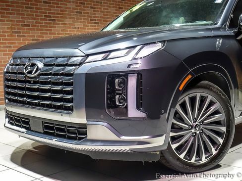 Used 2024 Hyundai Palisade Calligraphy image 4