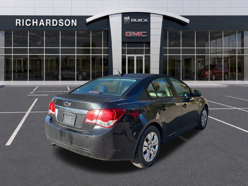 Used 2013 Chevrolet Cruze LS FWD image 5