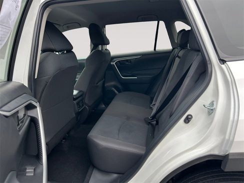 Used 2023 Toyota RAV4 LE image 13