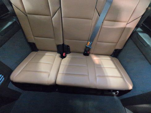 Certified 2025 Cadillac Escalade ESV Premium Luxury w/ Touring Package AWD/4WD image 23