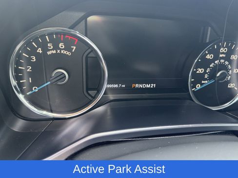 Used 2015 Ford F150 Platinum w/ Equipment Group 701A Luxury image 11