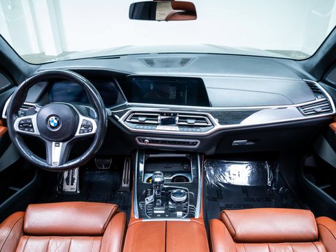Used 2019 BMW X7 xDrive50i w/ M Sport Package AWD/4WD image 7