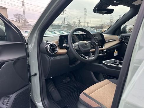 New 2026 Chevrolet Equinox ACTIV image 12