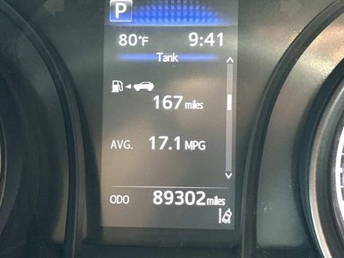 Used 2021 Toyota Camry SE image 25