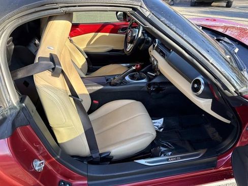 Used 2017 MAZDA MX-5 Miata Grand Touring w/ Interior Package image 9