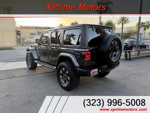 Used 2018 Jeep Wrangler Unlimited Sahara AWD/4WD image 5
