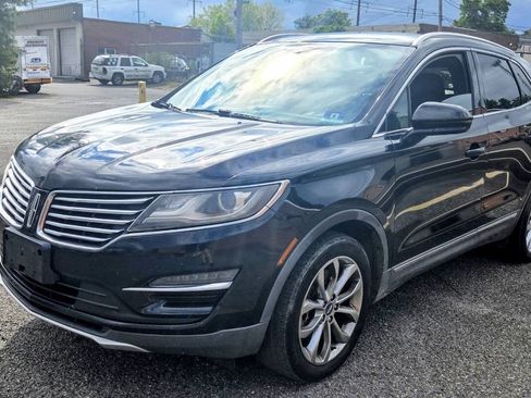 Used 2017 Lincoln MKC Select w/ Select Plus Package AWD/4WD image 1