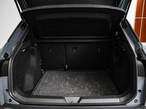 Used 2024 Volkswagen ID.4 2WD image 18