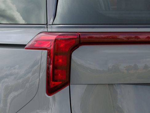 New 2026 Kia Carnival SX w/ SX Dark Edition Package FWD image 12