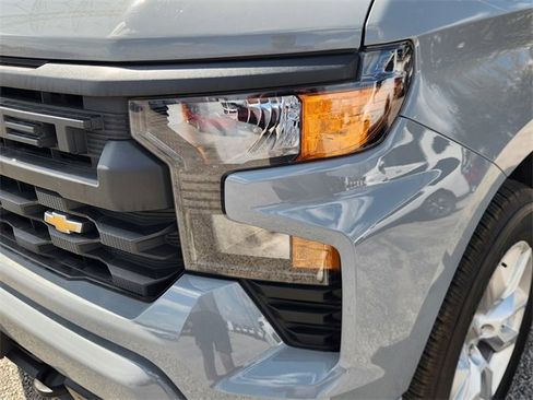 Used 2024 Chevrolet Silverado 1500 Custom image 6