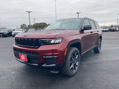 New 2025 Jeep Grand Cherokee L Limited image 3